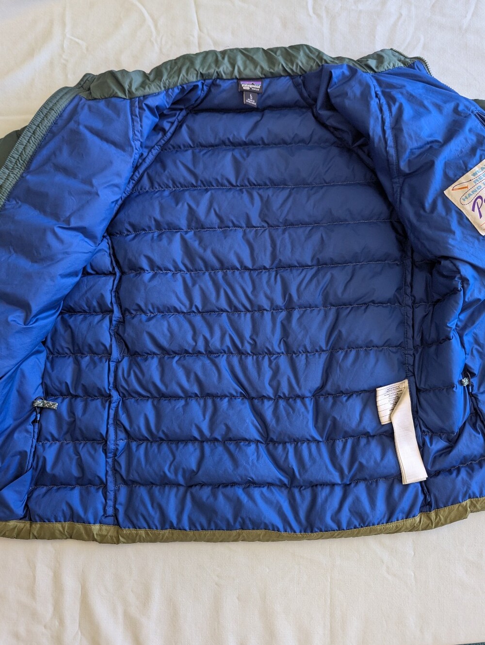 Patagonia Kid's Down Sweater Puffer Jacket - Picture 9 of 9